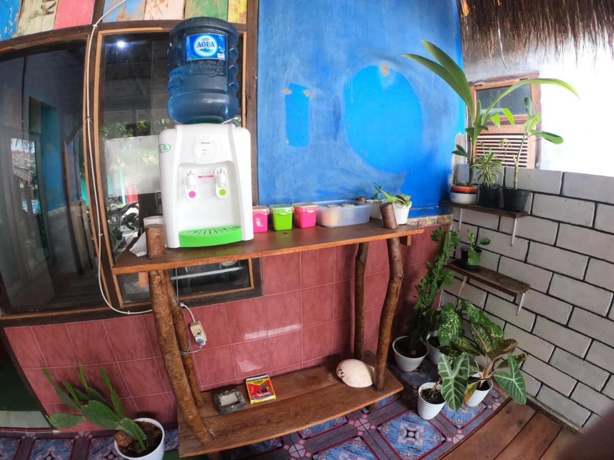 Owl Hostel Karimunjawa Exterior photo