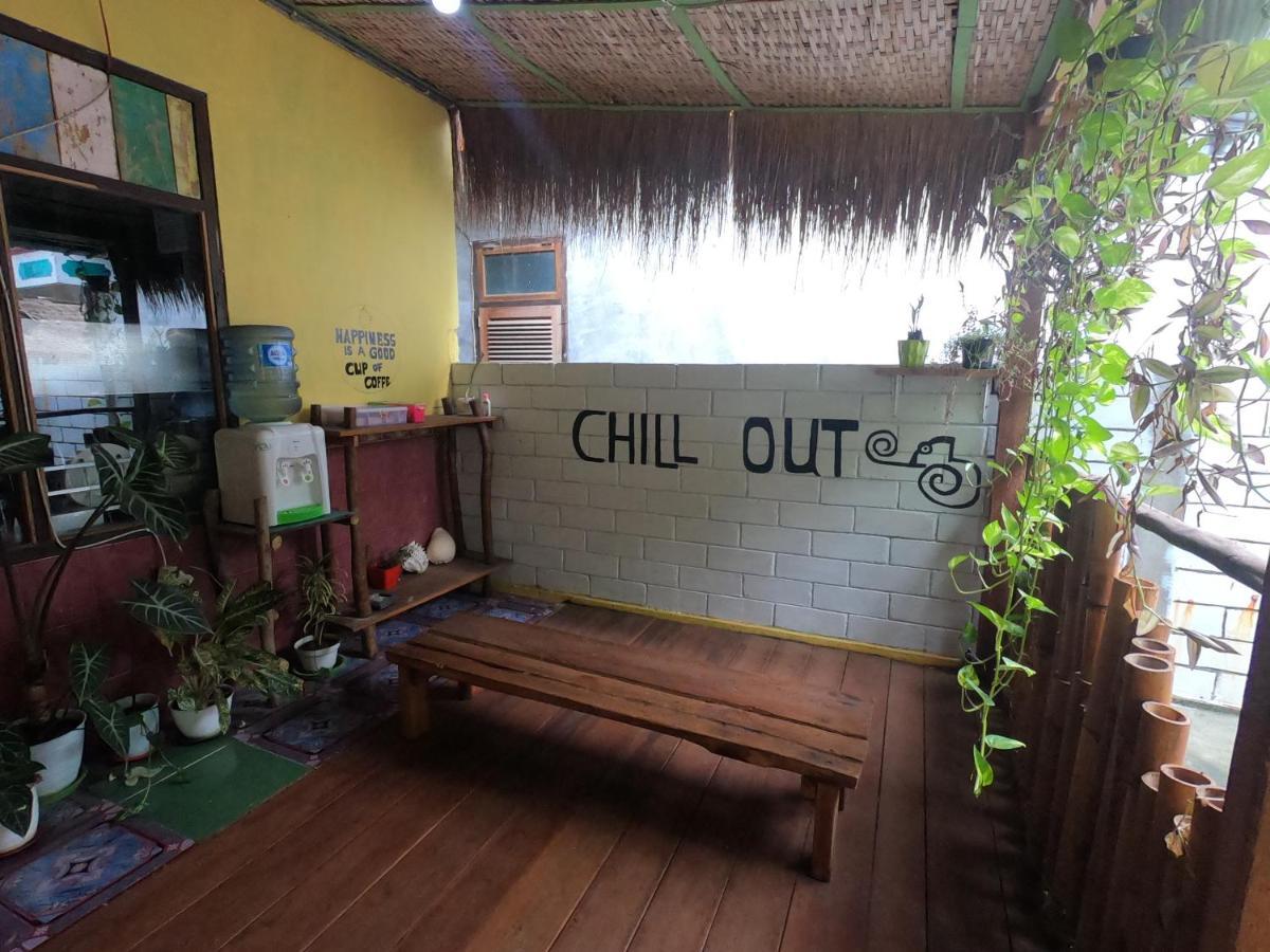 Owl Hostel Karimunjawa Exterior photo