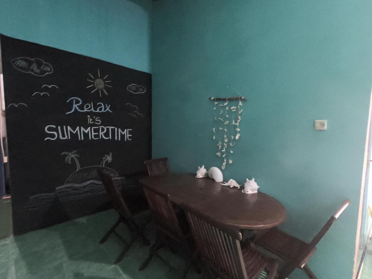 Owl Hostel Karimunjawa Exterior photo
